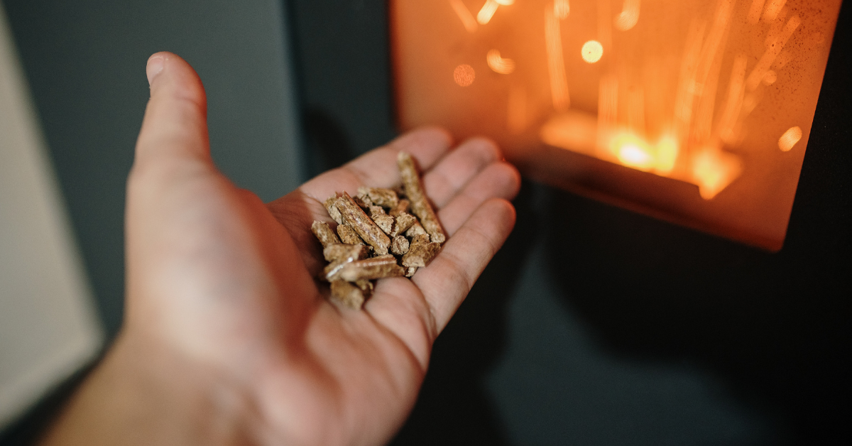 Can I Use an Aluminum Roaster on a Wood Pellet Stove